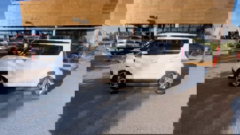 Used 2017 Kia Soul image 5