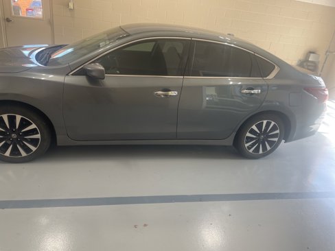 Used 2018 Nissan Altima 2.5 SV image 4