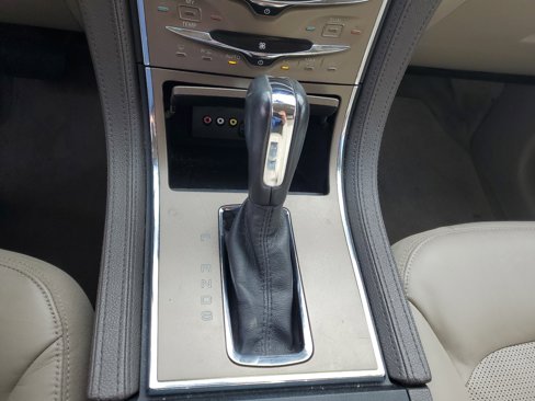 Used 2013 Lincoln MKX FWD image 25