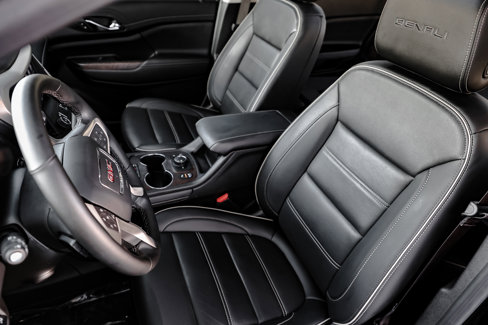 Certified 2023 GMC Acadia Denali w/ Denali Ultimate Package image 16
