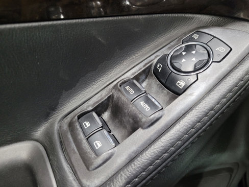 Used 2015 Ford Explorer Limited image 27