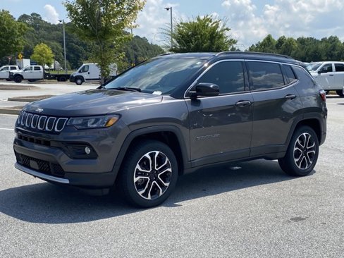 Used 2022 Jeep Compass Limited image 8
