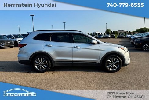 Used 2017 Hyundai Santa Fe SE image 30