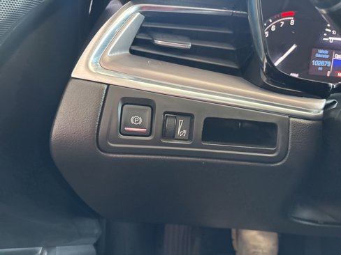 Used 2017 Cadillac XT5 Luxury image 23