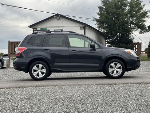 Used 2016 Subaru Forester 2.5i Premium w/ All-Weather Package image 2