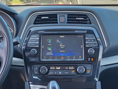 Used 2017 Nissan Maxima 3.5 SV image 3