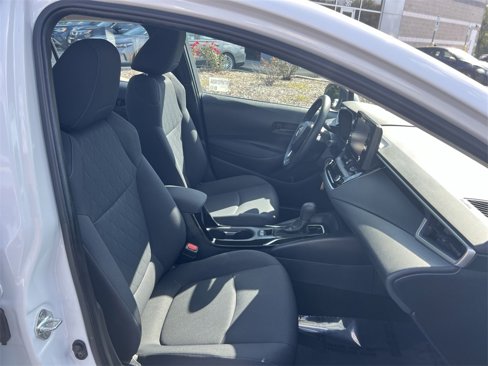 Used 2022 Toyota Corolla LE image 24