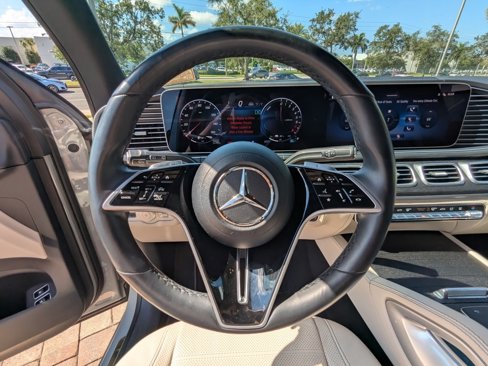 Used 2024 Mercedes-Benz GLE 450e 4MATIC image 38