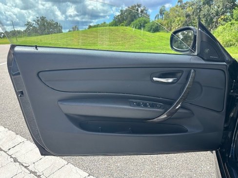 Used 2013 BMW 135i Convertible image 10