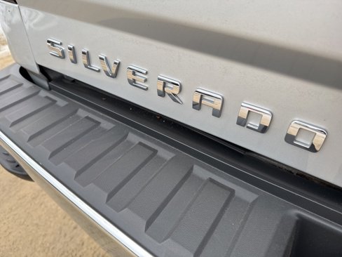 Used 2018 Chevrolet Silverado 1500 W/T w/ Chrome Bumper Package image 27