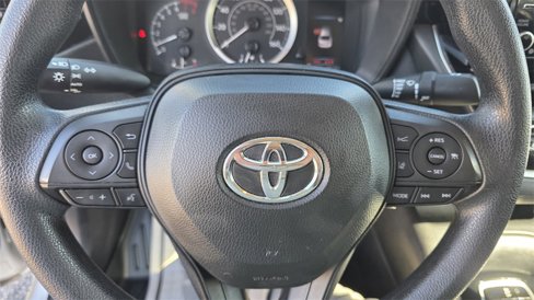 Used 2021 Toyota Corolla LE image 16