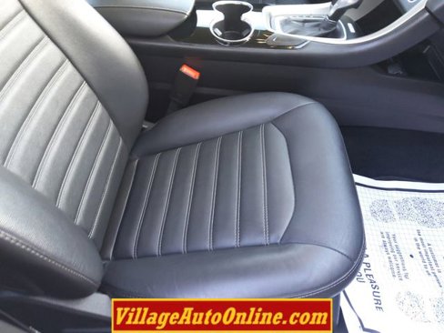 Used 2016 Ford Fusion SE w/ Equipment Group 202A image 29