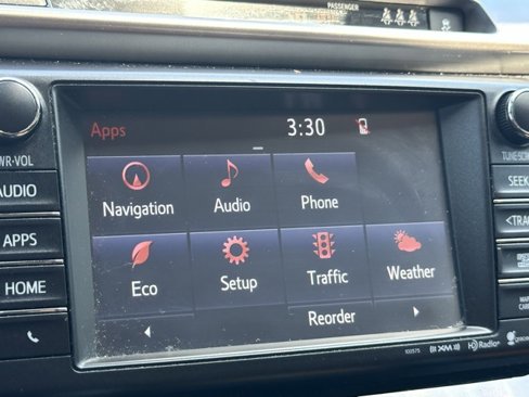 Used 2018 Toyota RAV4 Limited image 21
