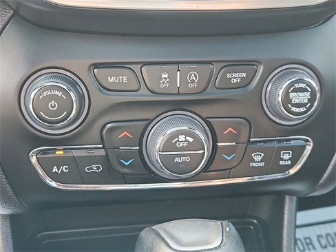 Used 2020 Jeep Cherokee High Altitude image 19