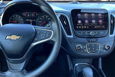Used 2022 Chevrolet Malibu LT image 19