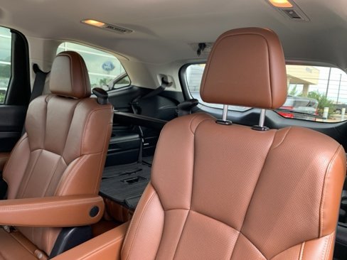 Used 2022 Subaru Ascent Touring image 13