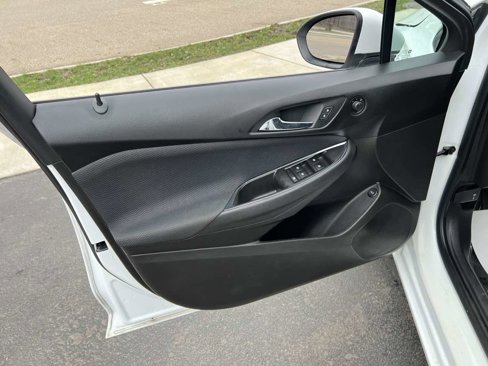 Used 2018 Chevrolet Cruze LS image 11