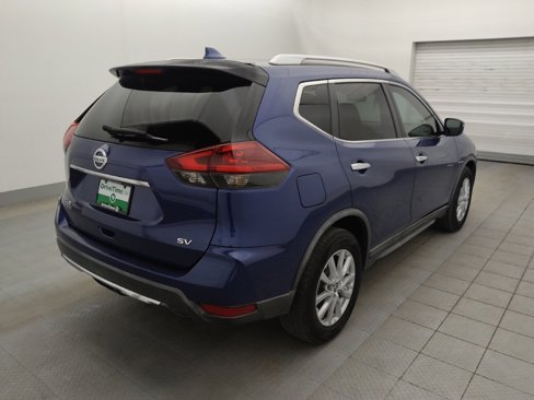 Used 2018 Nissan Rogue SV image 9