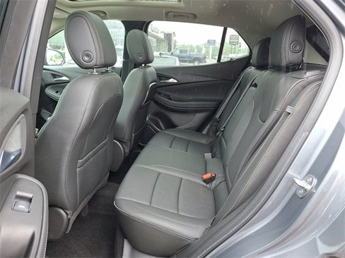 Certified 2022 Buick Encore GX Essence w/ Experience Buick Package image 10
