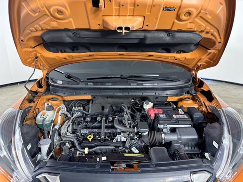 Used 2018 Nissan Kicks SR image 32