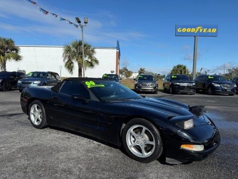 Used 2000 Chevrolet Corvette Convertible w/ Memory Pkg image 3
