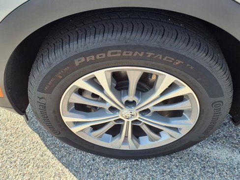 Used 2023 Buick Envision Preferred image 9