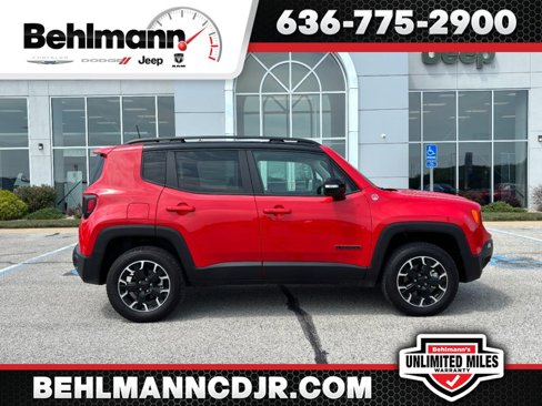 Used 2023 Jeep Renegade Trailhawk w/ Trailhawk Elite Group image 1