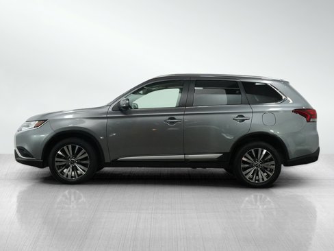 Used 2020 Mitsubishi Outlander SEL image 2