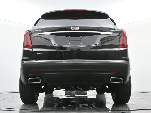 New 2025 Cadillac XT5 Luxury image 18