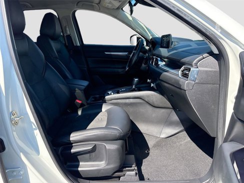 Used 2021 MAZDA CX-5 Touring image 32