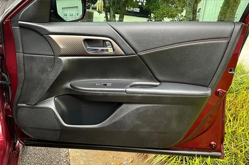 Used 2017 Honda Accord Sport Special Edition image 17