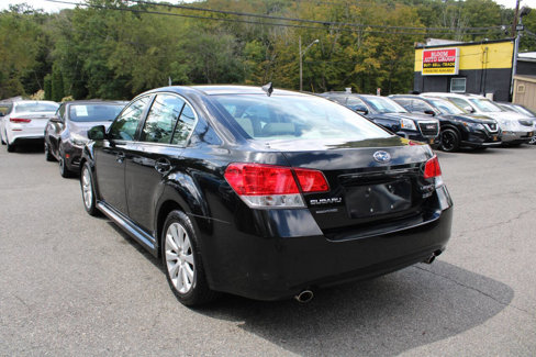 Used 2011 Subaru Legacy 3.6R Limited image 10