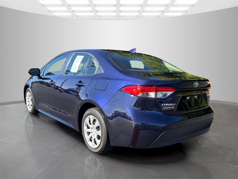 Used 2023 Toyota Corolla LE image 4