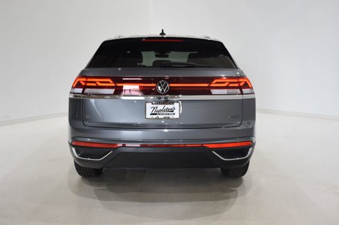 New 2025 Volkswagen Atlas Cross Sport SE image 5