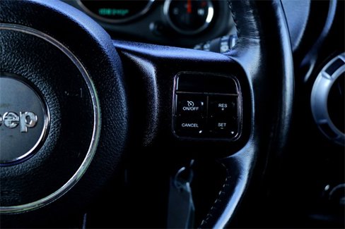 Used 2016 Jeep Wrangler Unlimited Sahara w/ Connectivity Group image 14