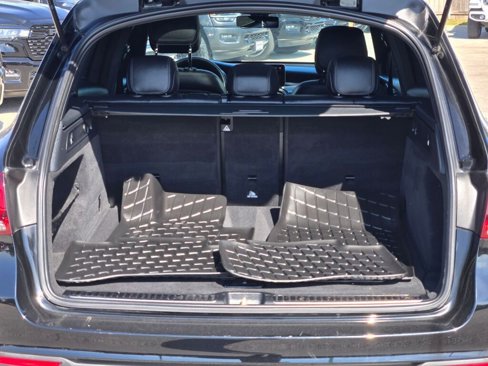 Used 2021 Mercedes-Benz GLC 300 4MATIC image 13