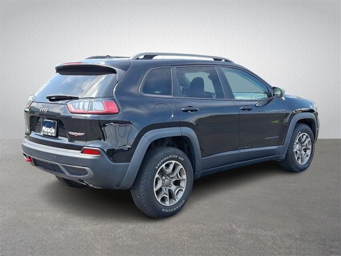 Used 2021 Jeep Cherokee Trailhawk image 6