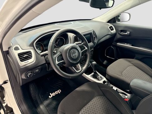 Used 2021 Jeep Compass Sport image 9