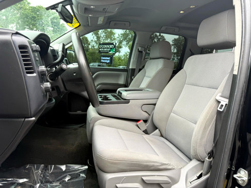 Used 2018 Chevrolet Silverado 1500 Custom image 15