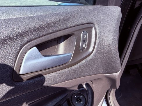 Used 2018 Ford Escape SE w/ SE Sport Appearance Package image 20