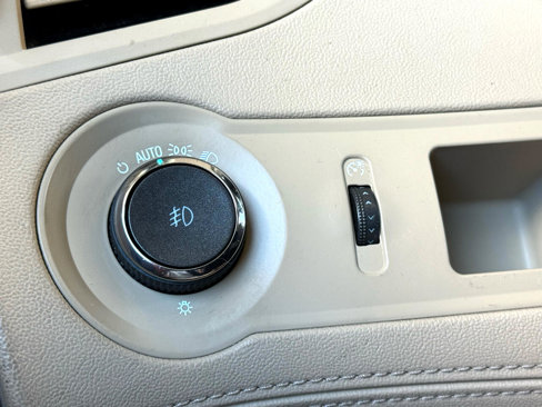 Used 2010 Buick LaCrosse CXL w/ Luxury Package image 21