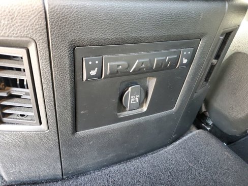 Used 2017 RAM 1500 Laramie w/ Convenience Group image 11