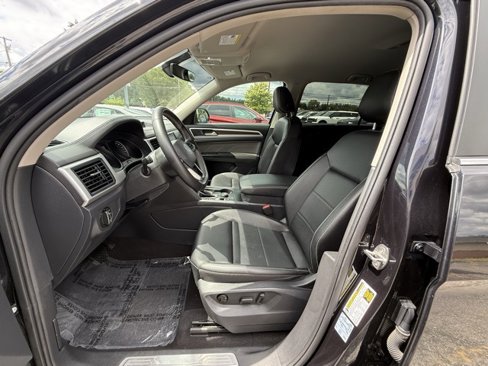 Used 2021 Volkswagen Atlas SE image 14