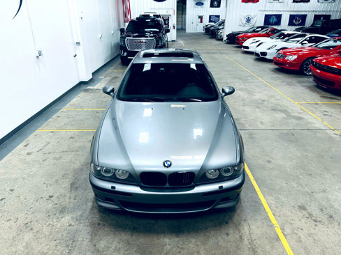 Used 2002 BMW M5 image 2