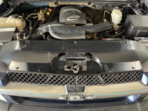 Used 2005 Chevrolet Avalanche Z71 w/ Sun And Sound Package image 27