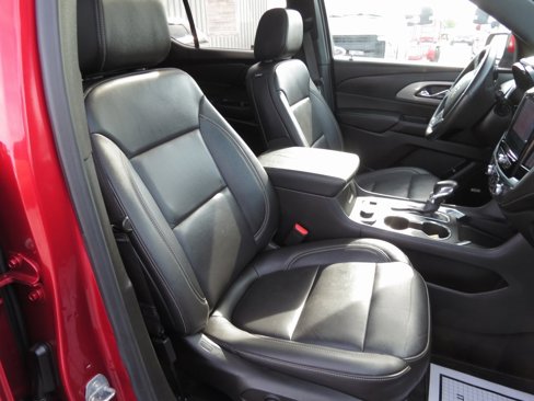 Used 2022 Chevrolet Traverse LT w/ LT Premium Package image 43