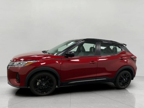 Used 2024 Nissan Kicks SR w/ SR Premium Package image 8
