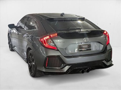 Used 2018 Honda Civic Sport image 8