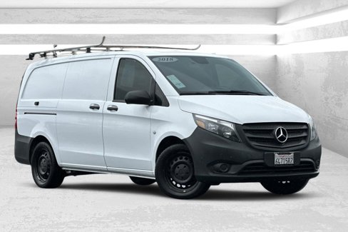 Used 2018 Mercedes-Benz Metris image 1