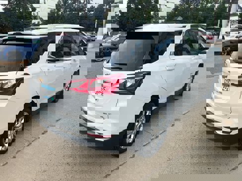 Used 2020 Chevrolet Equinox LT image 6